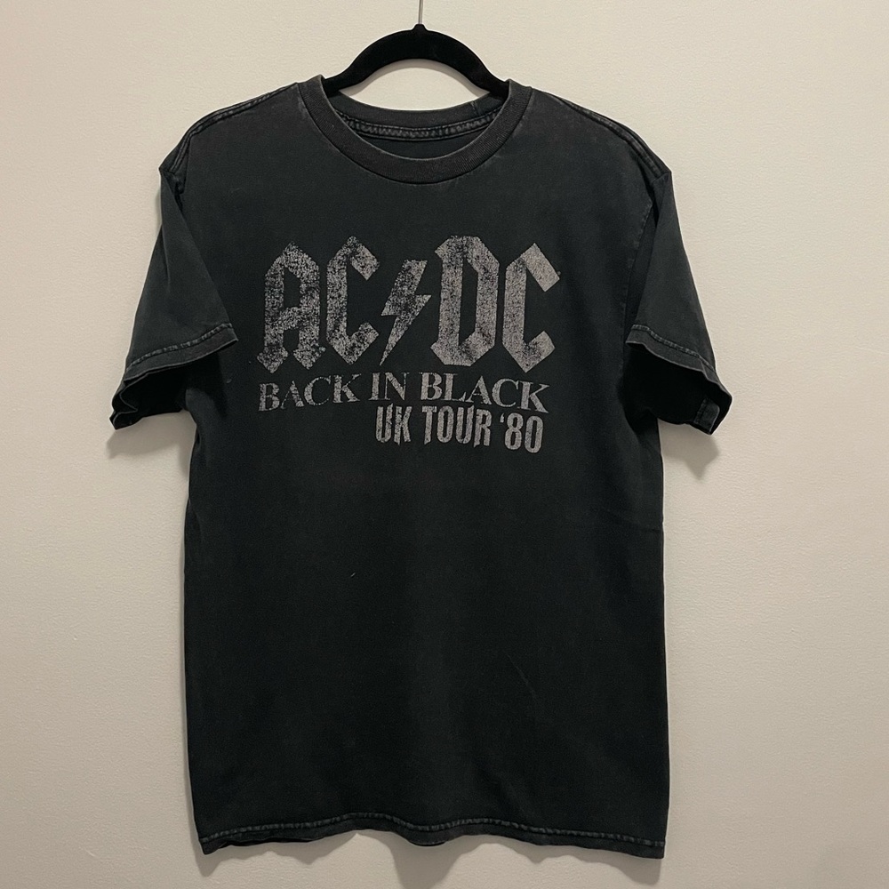 AC/DC Distressed Band T-shirt, M